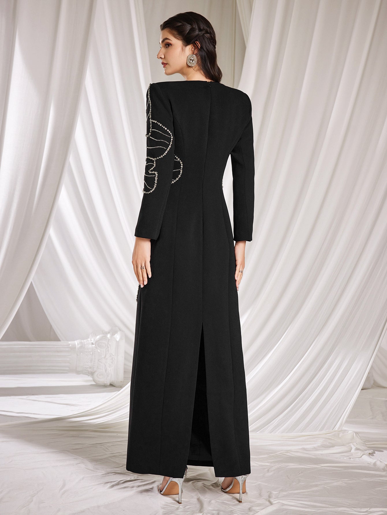 Elegant Black Floral Bead - Embellished Gown, Long Sleeves & Maxi Length, Formal Evening Dress