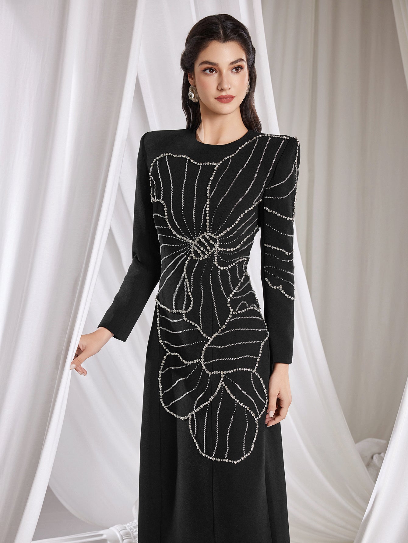 Elegant Black Floral Bead - Embellished Gown, Long Sleeves & Maxi Length, Formal Evening Dress